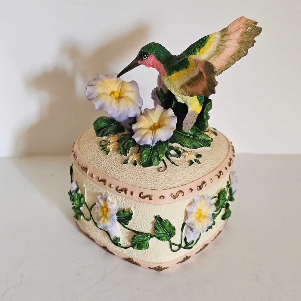 Heritage House Hummingbird Heart Music Box Wind Beneath My Wings Sing A Song